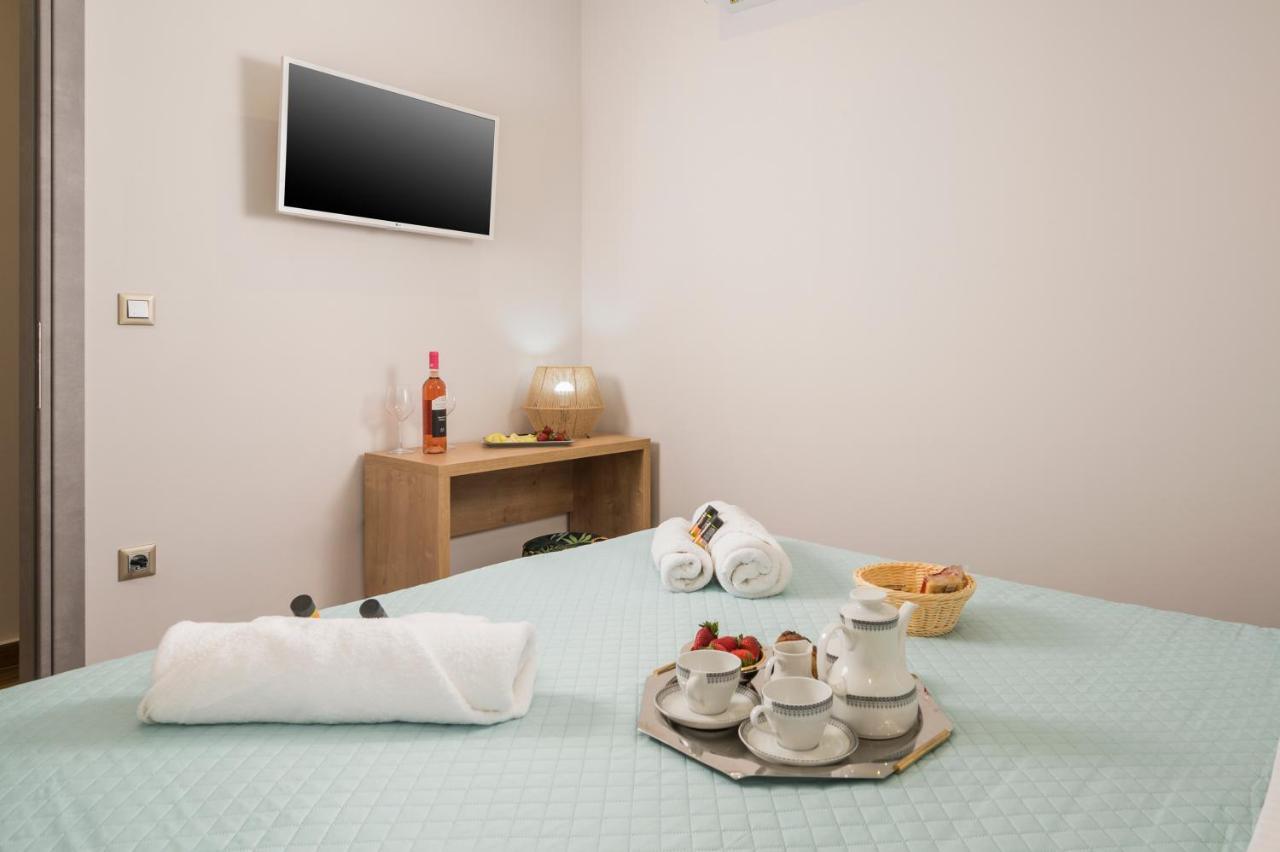 Aequor Luxury Rooms & Apartments 카토다라초 외부 사진