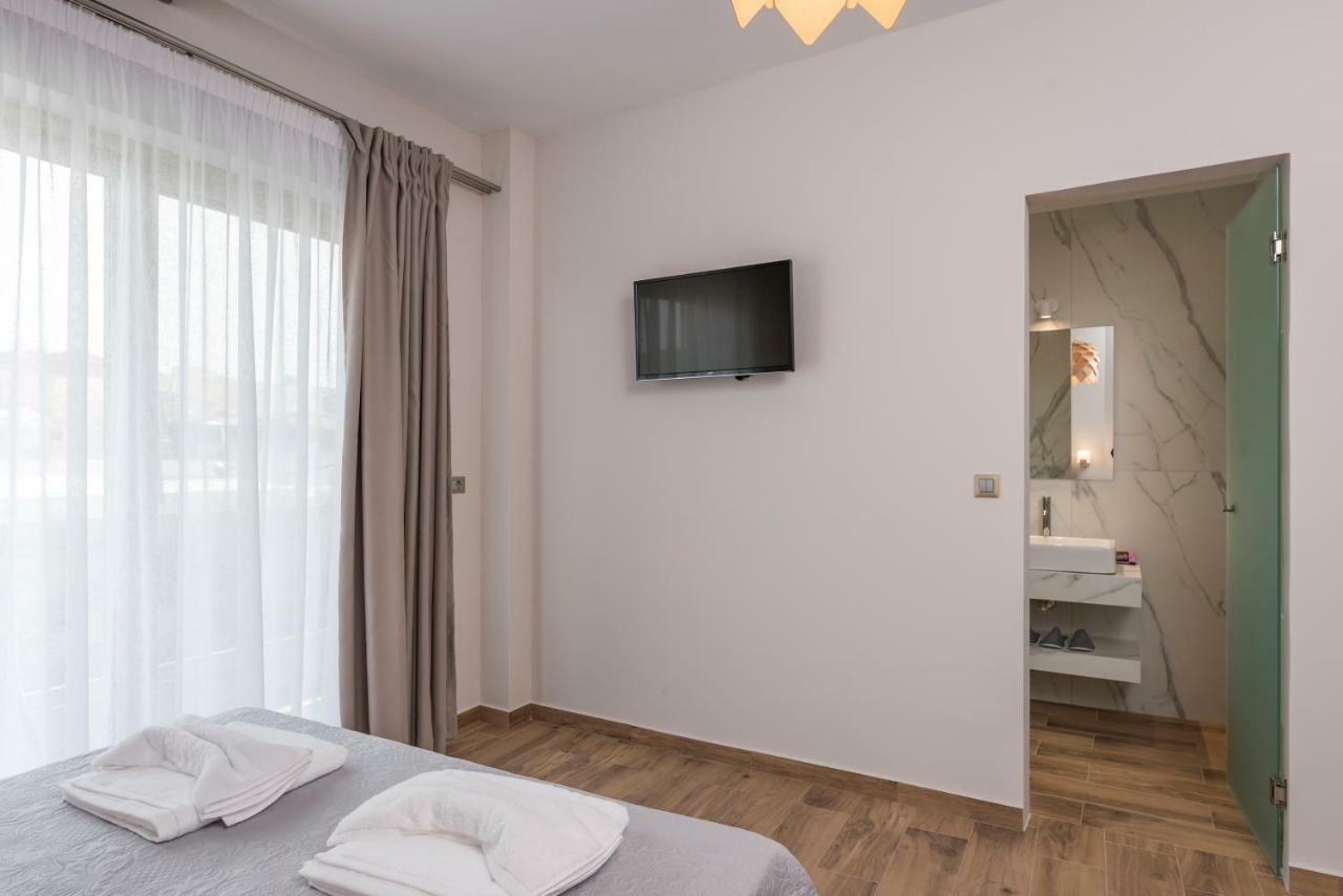 Aequor Luxury Rooms & Apartments 카토다라초 외부 사진